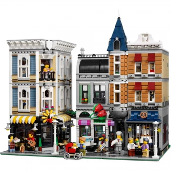 Конструктор LEGO CREATOR "ГОРОДСКАЯ ПЛОЩАДЬ" Коллекционные наборы 10255